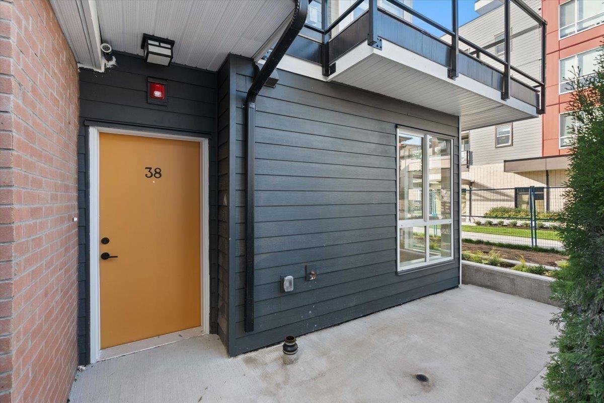 18850 72a Ave Avenue Unit 38, Surrey, BC V4N 6X2