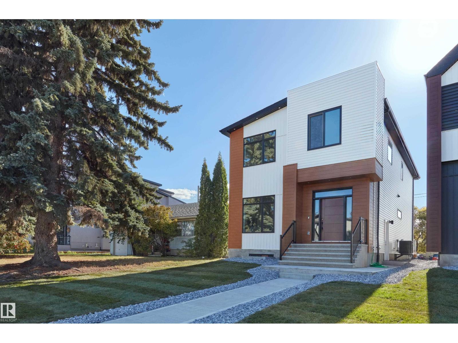 83 Av Nw Unit 11711, Edmonton, AB T6G 0V2