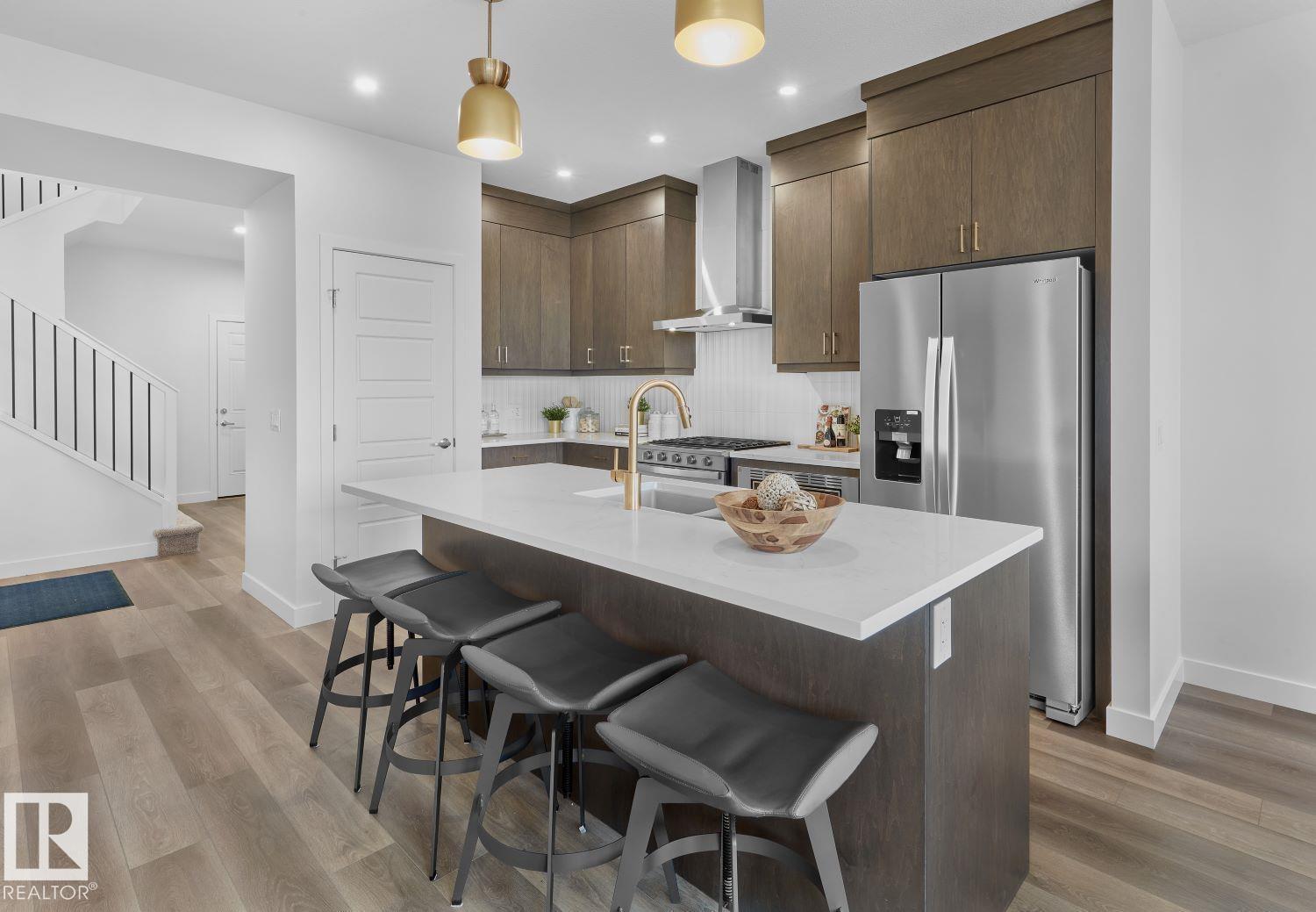 2319 Muckleplum Way SW, Edmonton, AB T6X 3H2