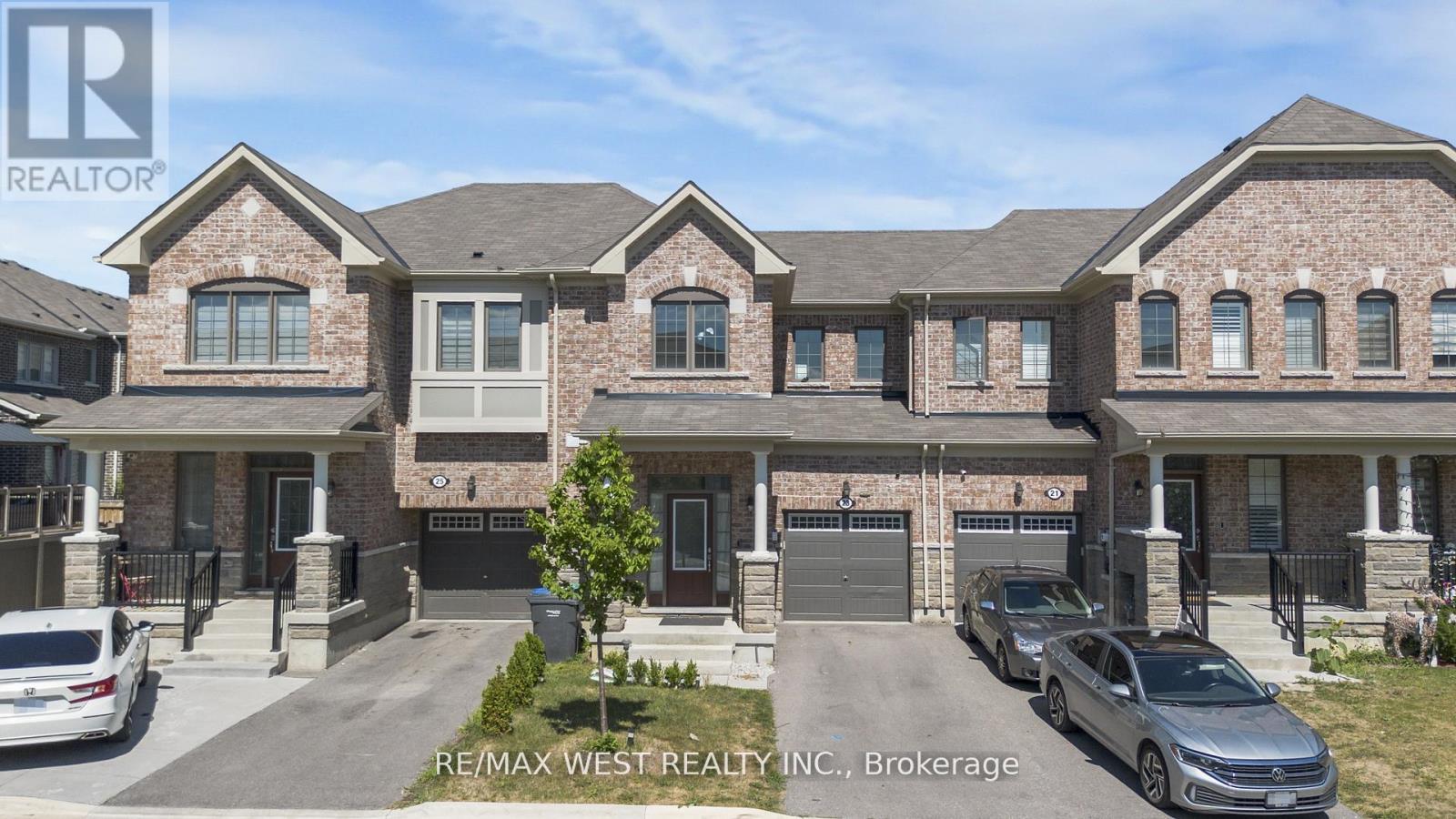 23 Circus Cres, Brampton, ON L7A 0H1