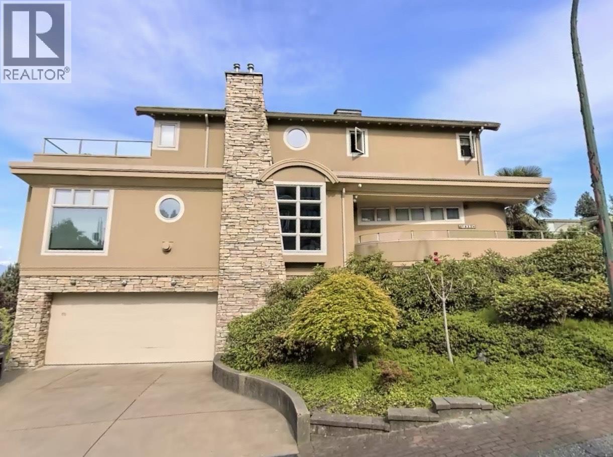 1822 Sasamat St, Vancouver, BC V6R 4M3