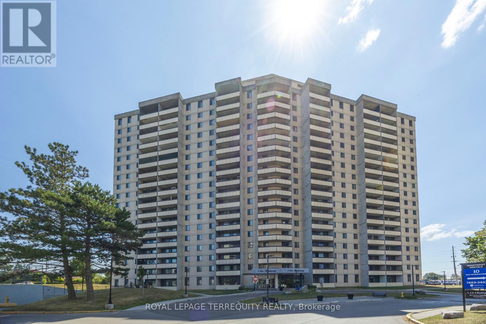 410 5 San Romano Way, Toronto, ON M3N 2Y4