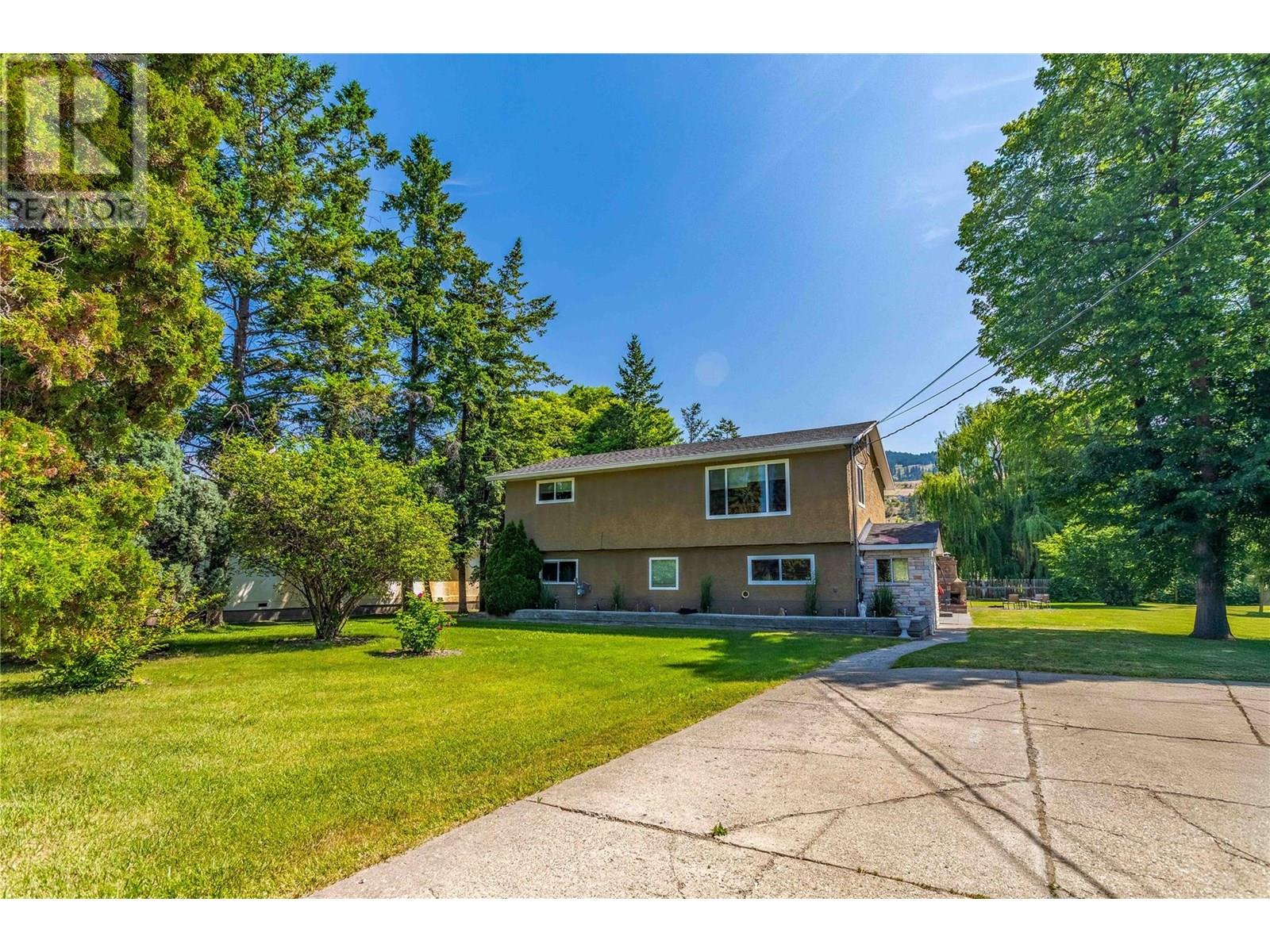11441 Reiswig Rd, Lake Country, BC V4V 1Y5