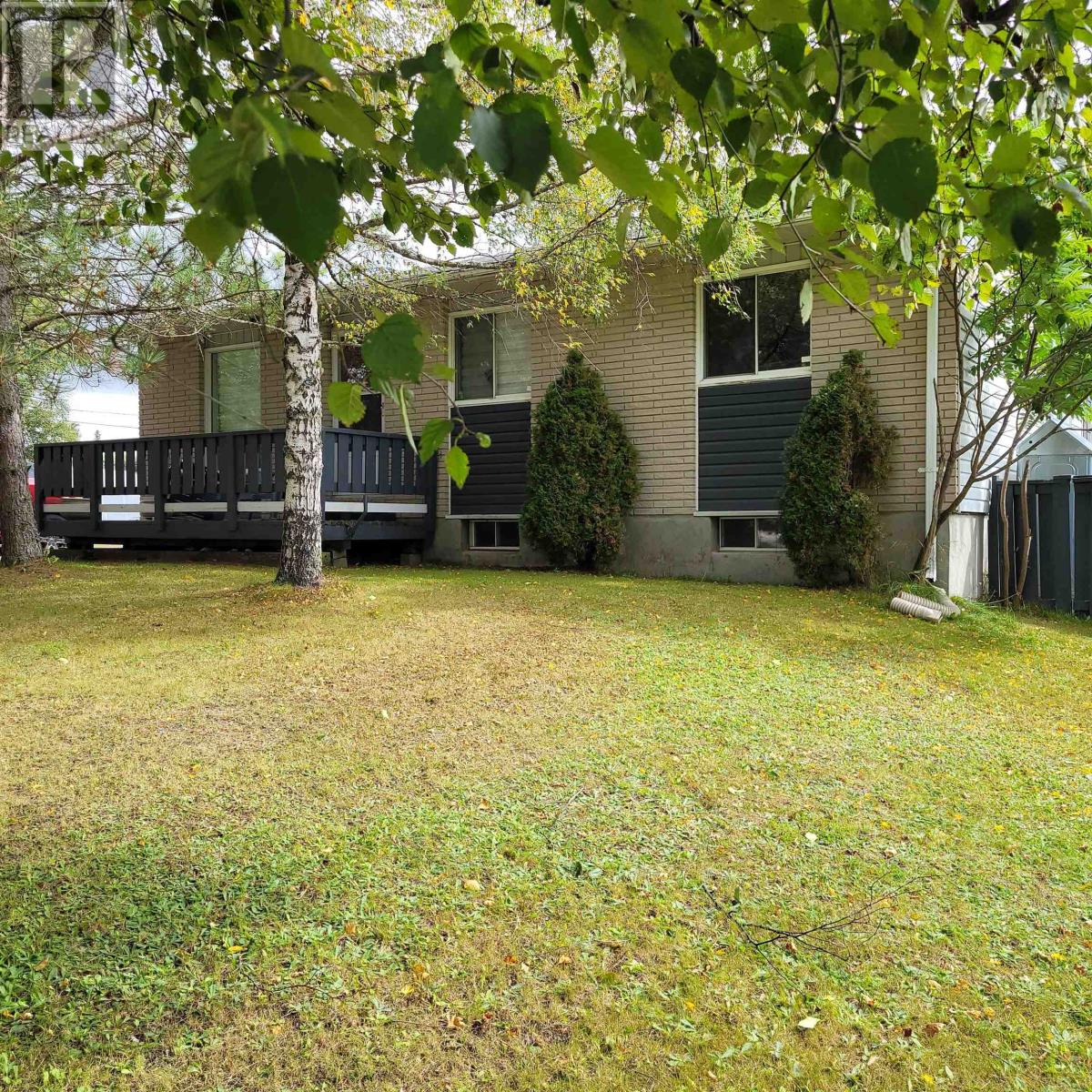 34 Terrace Heights Dr, Terrace Bay, ON P0T 2W0