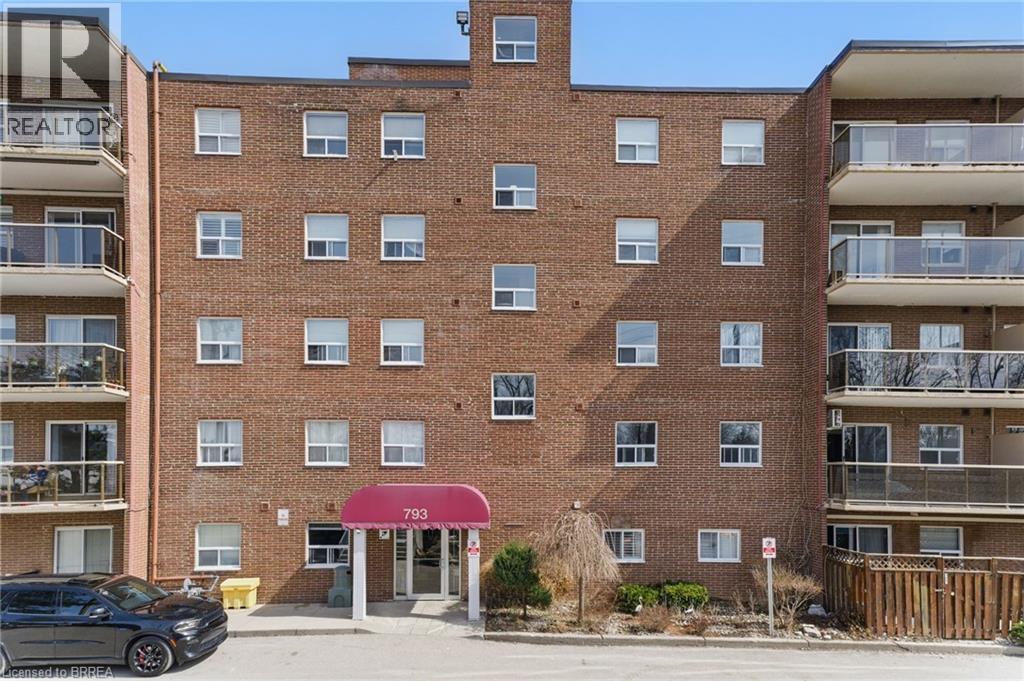 793 Colborne Street E Unit 401, Brantford, ON N3S 7J3