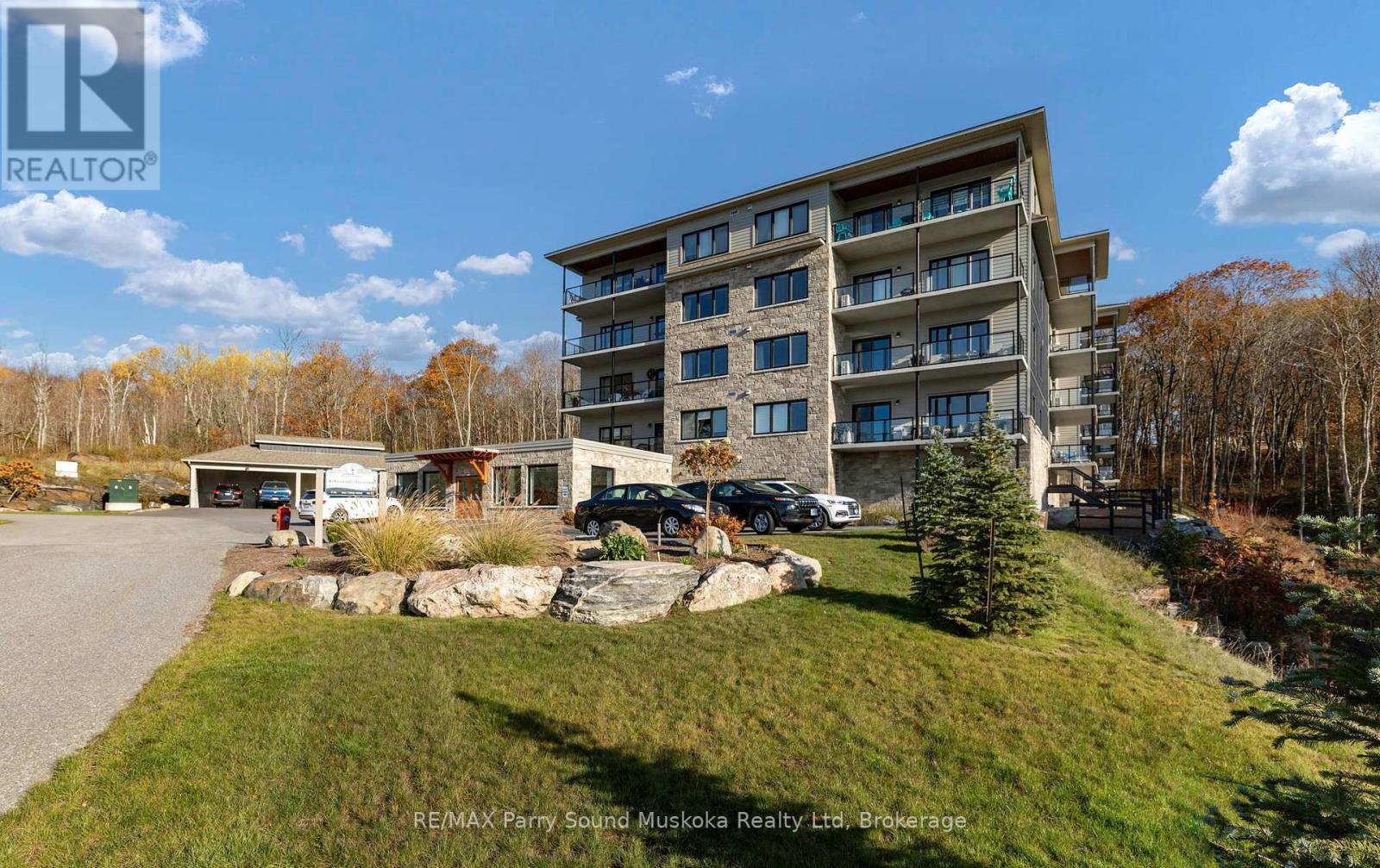 303 11b Salt Dock Rd, Parry Sound, ON P2A 3B6