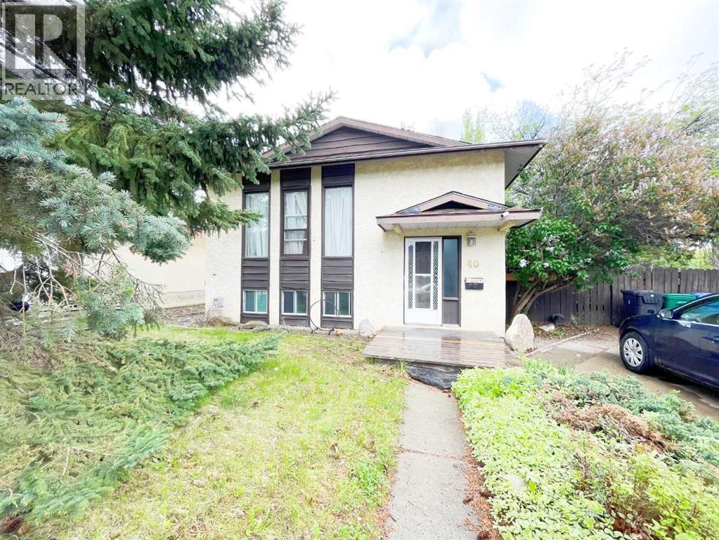 40 Mohawk Rd W, Lethbridge, AB T1K 5J6