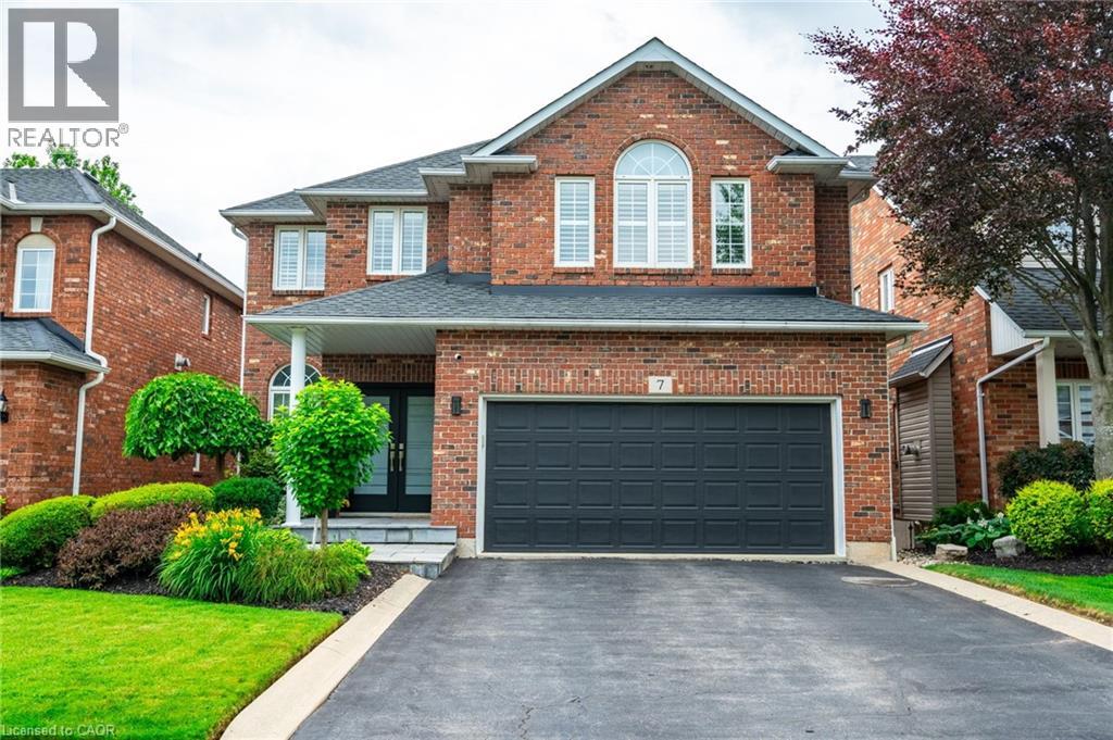 7 Volterra Ct, Hamilton, ON L0R 2H6