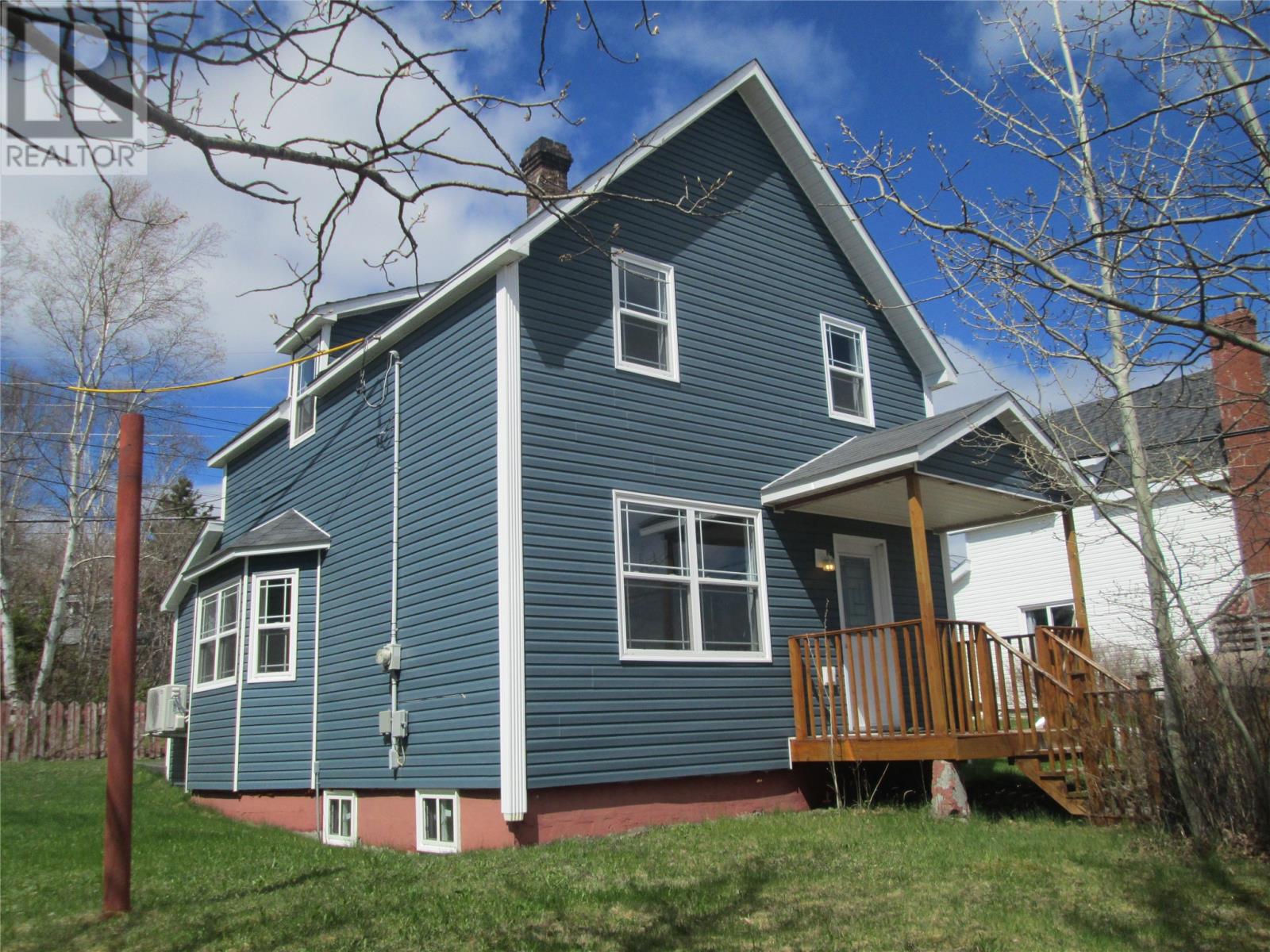 5 Circular Rd, Grand Falls-Windsor, NL A2A 1A6