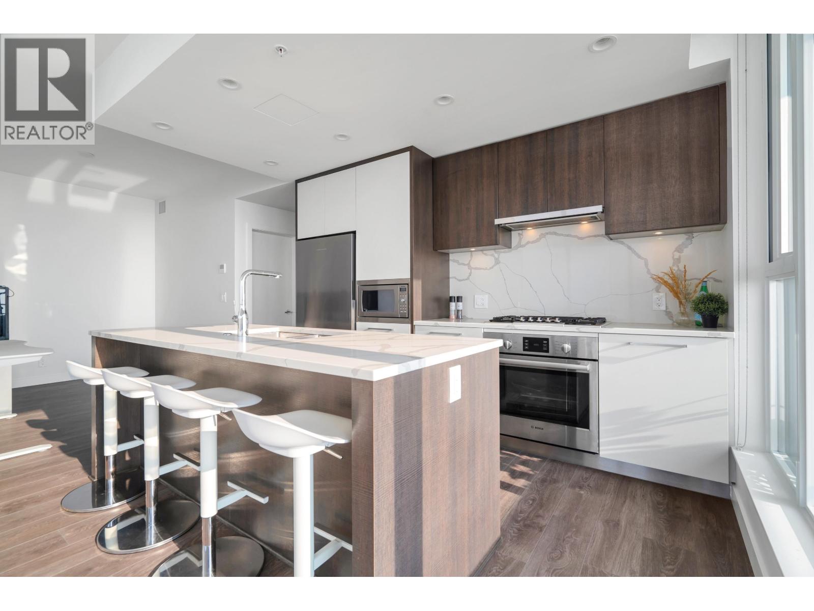 567 Clarke Road Unit 3806, Coquitlam, BC V3J 0K7