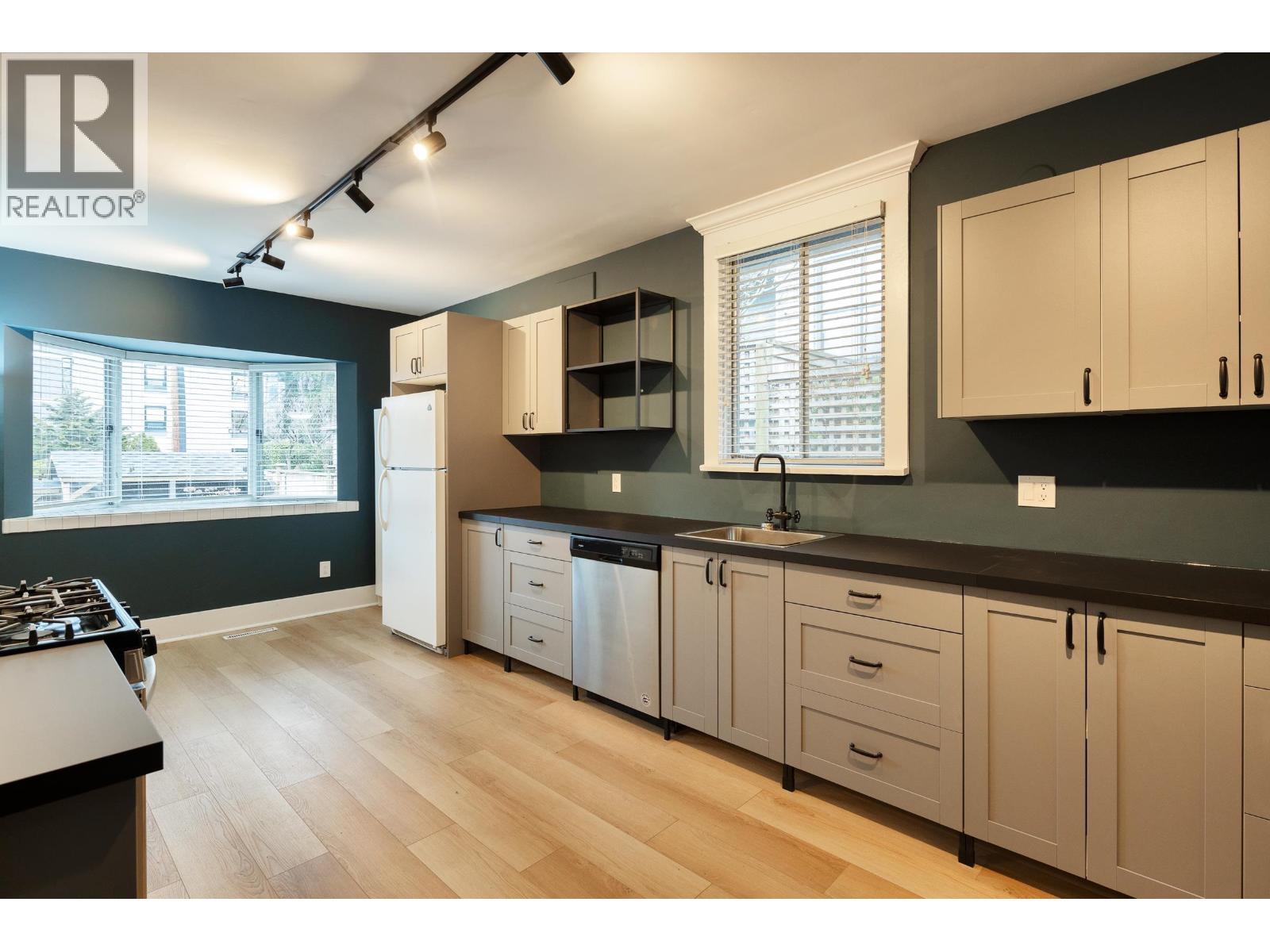 1511 Barclay St, Vancouver, BC V6G 1J8