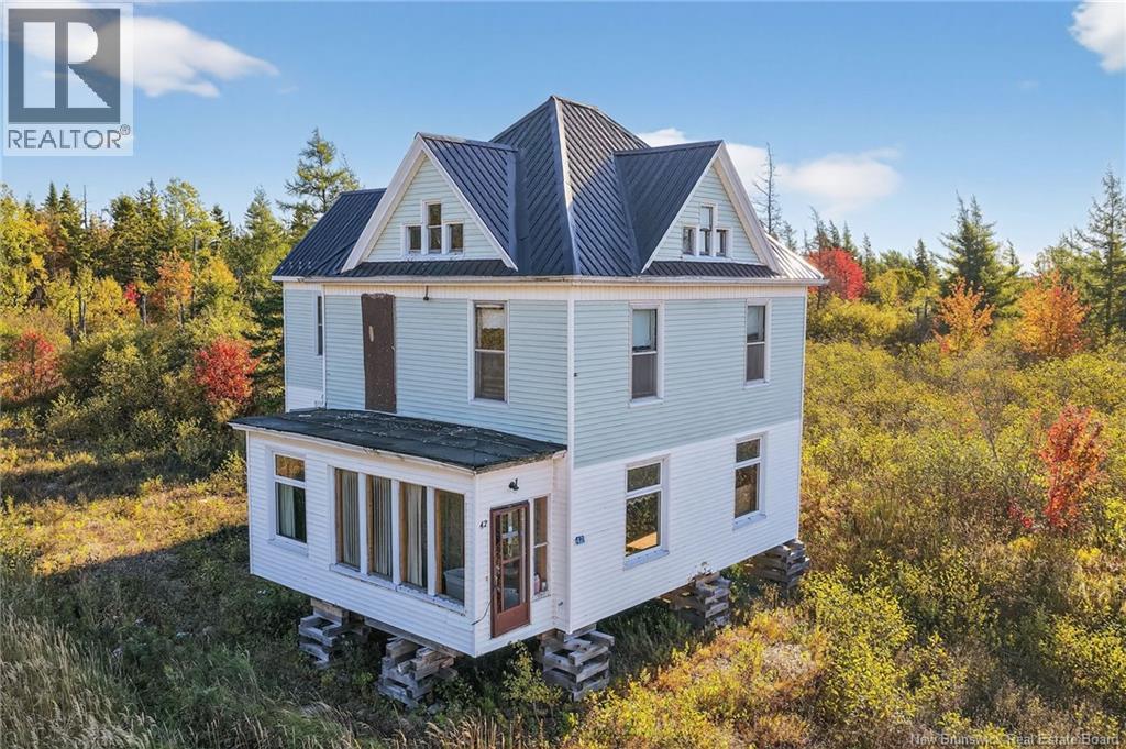 33 Shemogue Rd, Port Elgin, NB E4M 1C5