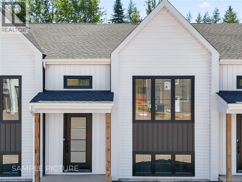 80 Beau Domaine St, Dieppe, NB E1A 9H5