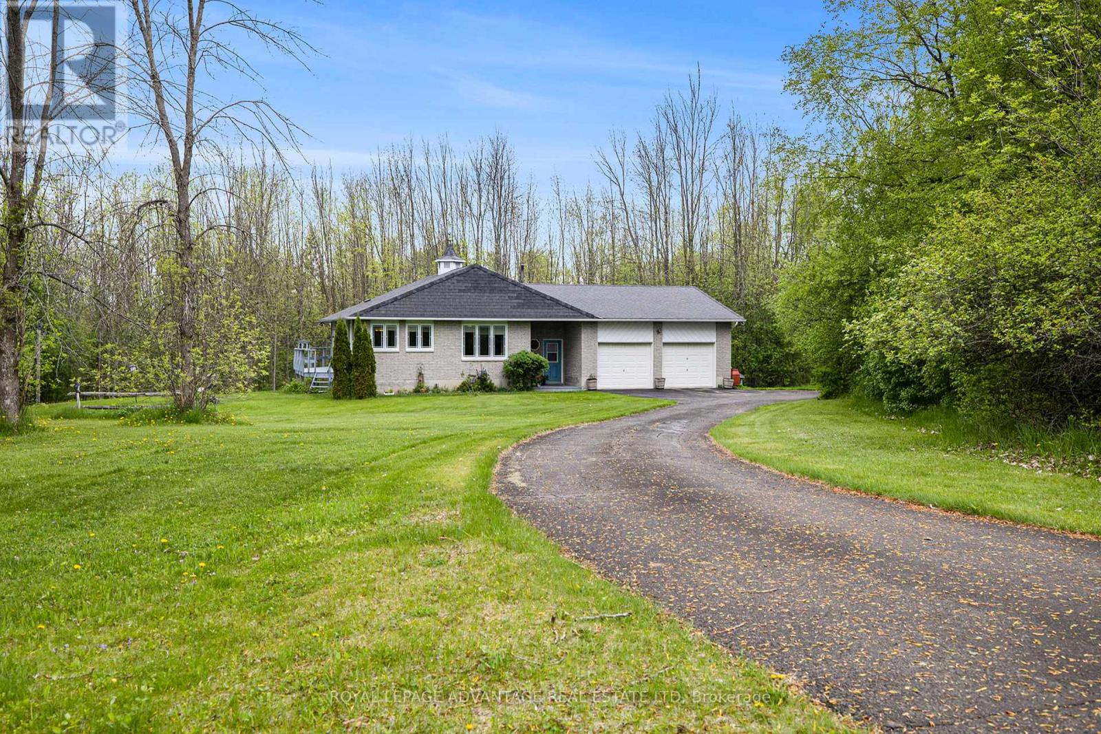 198 Somerville Dr, Tay Valley, ON K7H 3C6