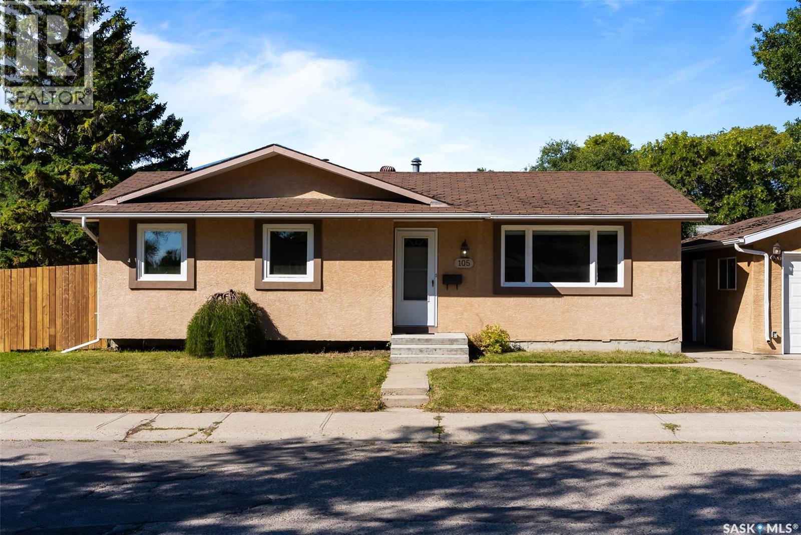 105 Borlase Cres, Regina, SK S4N 4G8