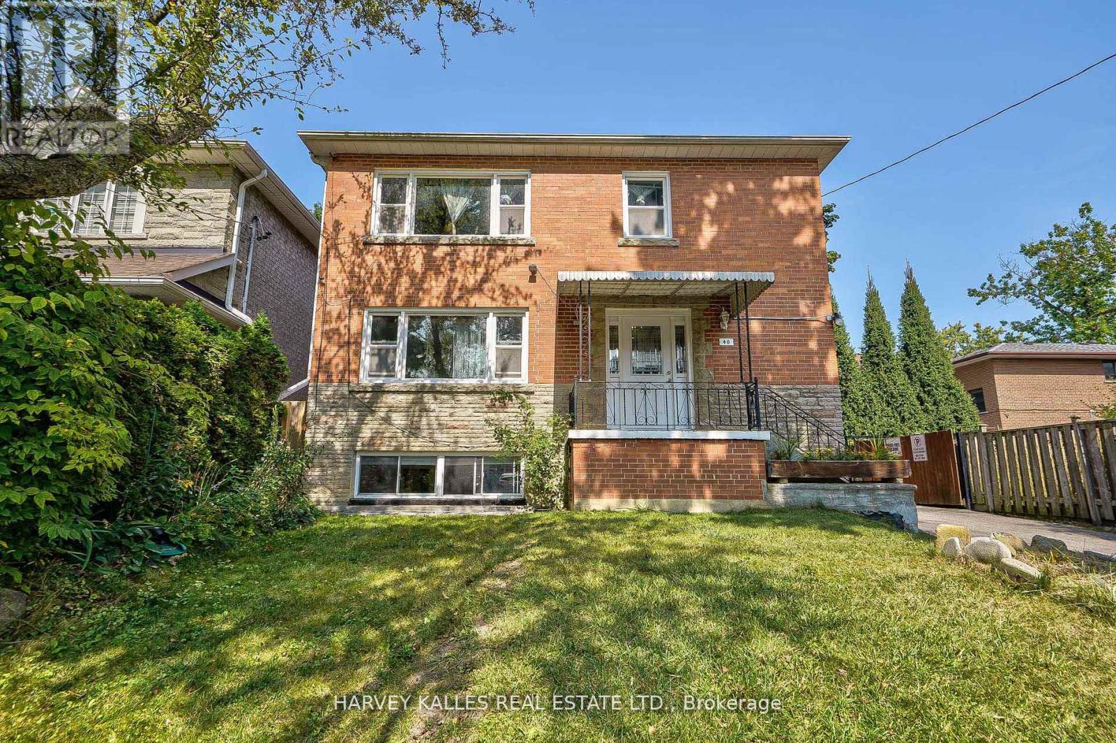 40 Dominion Rd, Toronto Long Branch, ON M8W 1J7