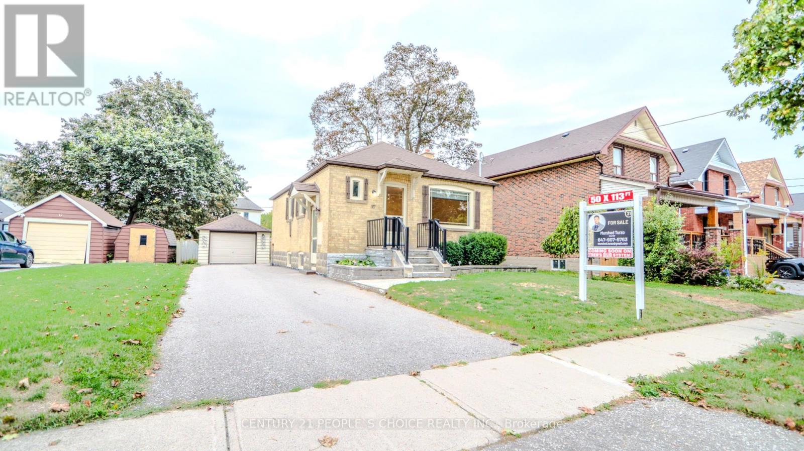 97 Arlington Ave N, Oshawa, ON L1G 2N5