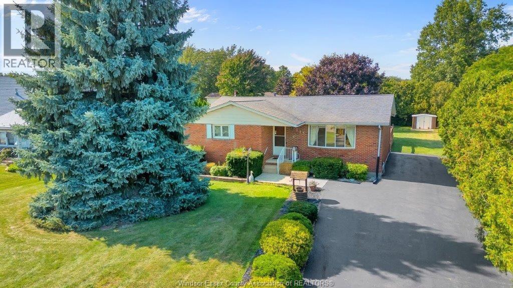 317 Victoria Ave, Essex, ON N8M 1A6