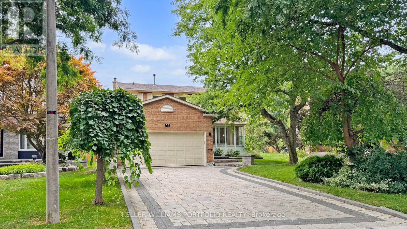 10 Valleyview Rd, Markham, ON L3T 6X6
