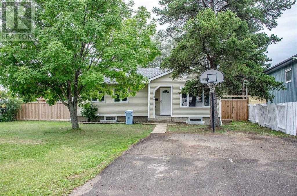 150 Leigh Cres, Fort Mcmurray, AB T9K 1K6