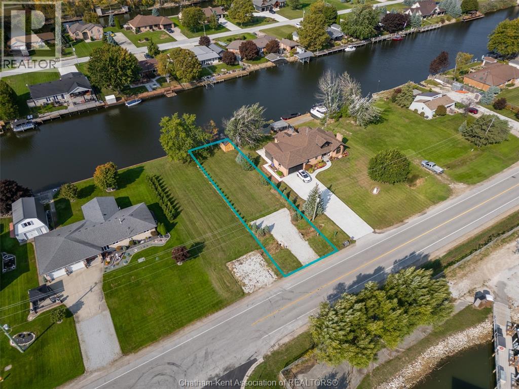 705 Tisdelle Dr, Lakeshore, ON N0P 2L0