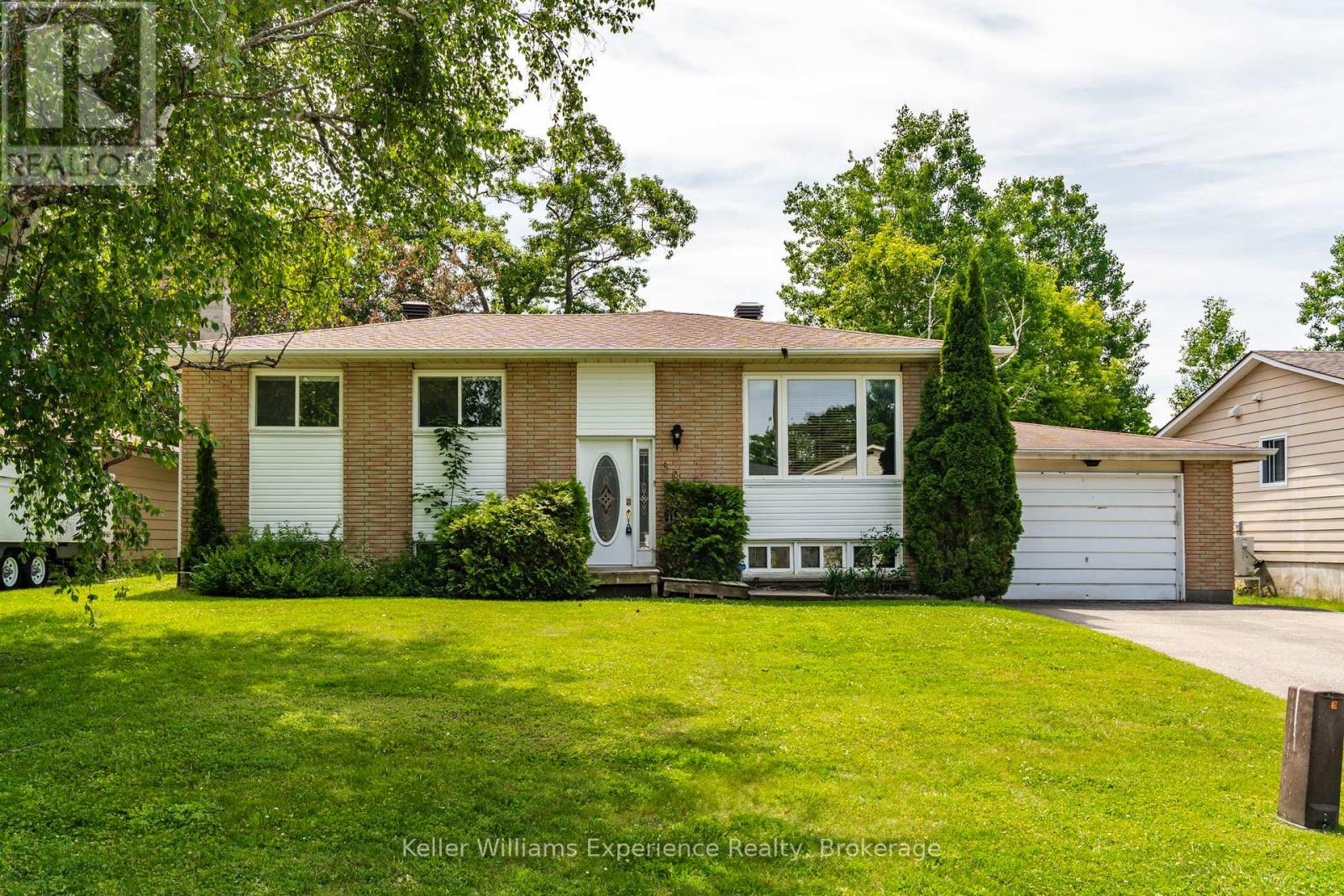 309 Lescaut Rd, Midland, ON L4R 4R6