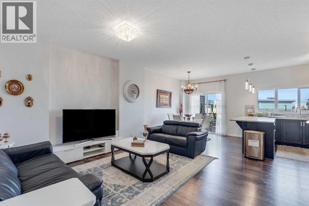 665 Hillcrest Rd SW, Airdrie, AB T4B 4C7