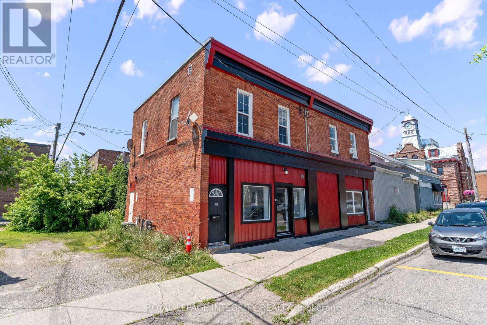 28-34 Market St #28 32 34 28, Smiths Falls, ON K7A 2E6