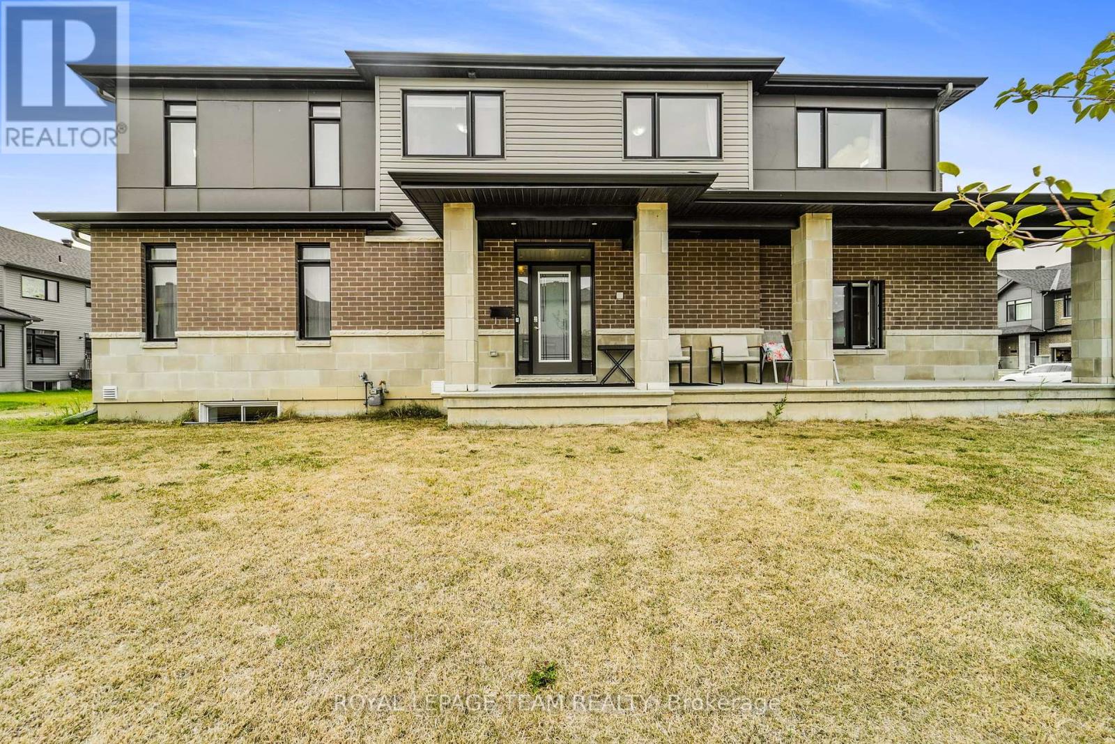91 Heirloom St E, Ottawa, ON K4M 0L2