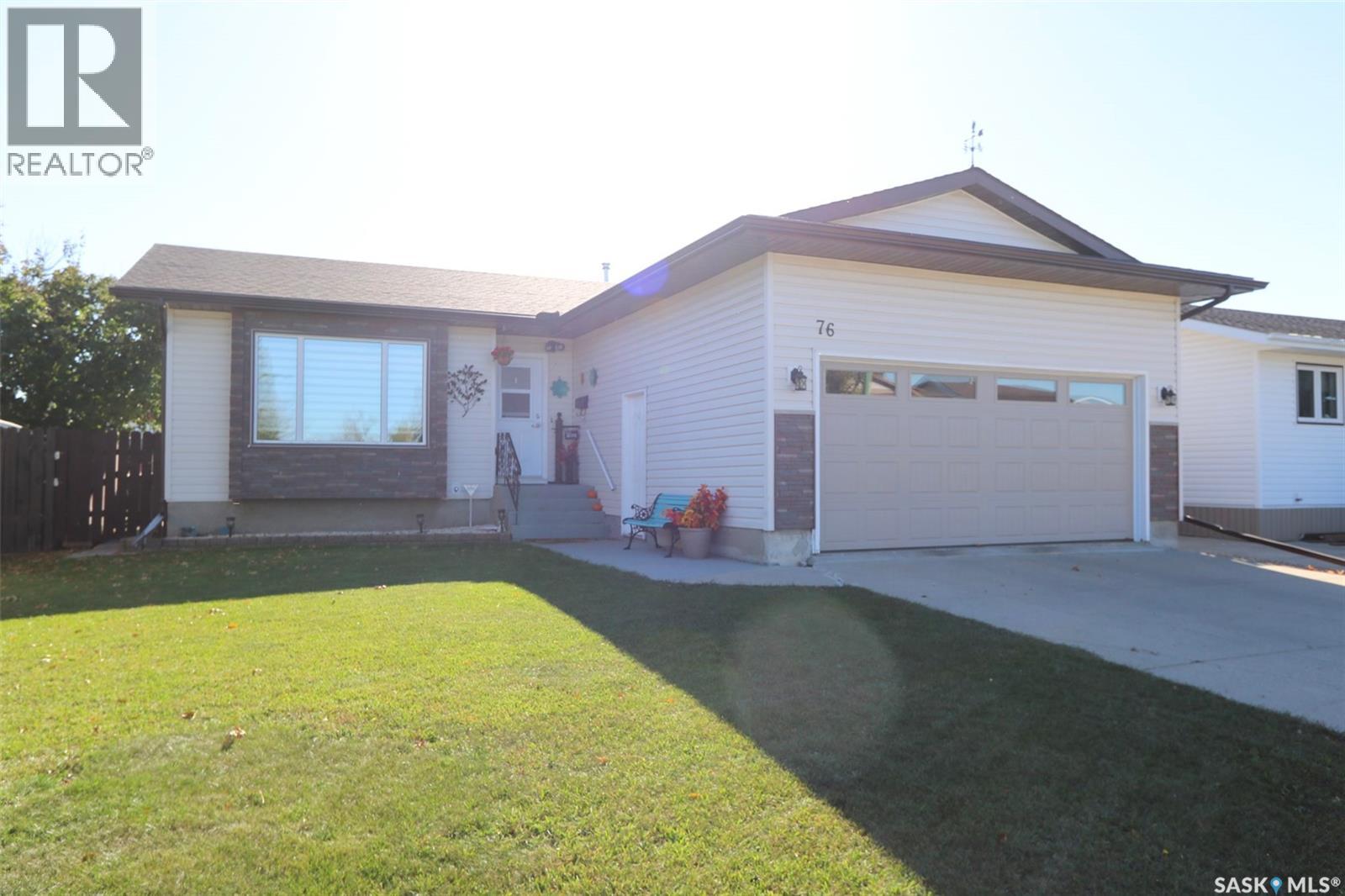 76 Morrison Dr, Yorkton, SK S3N 3Y2