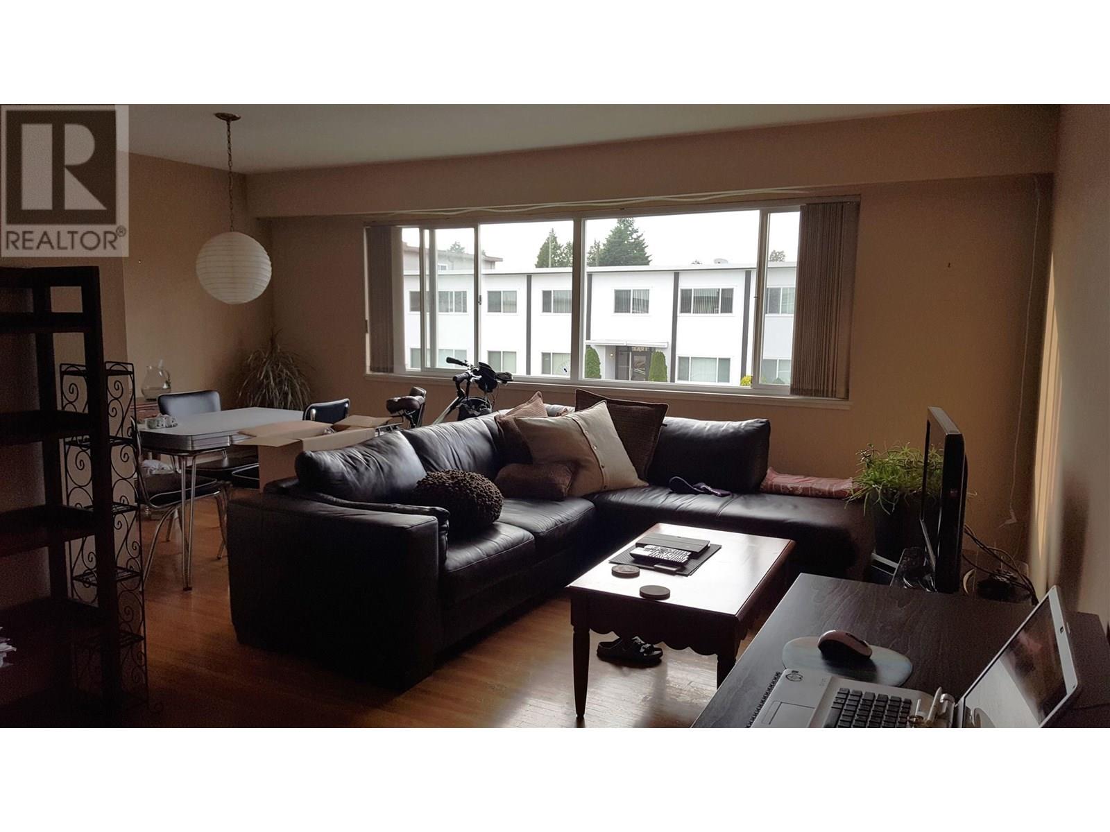 6832 Arcola St, Burnaby, BC V5E 1H3