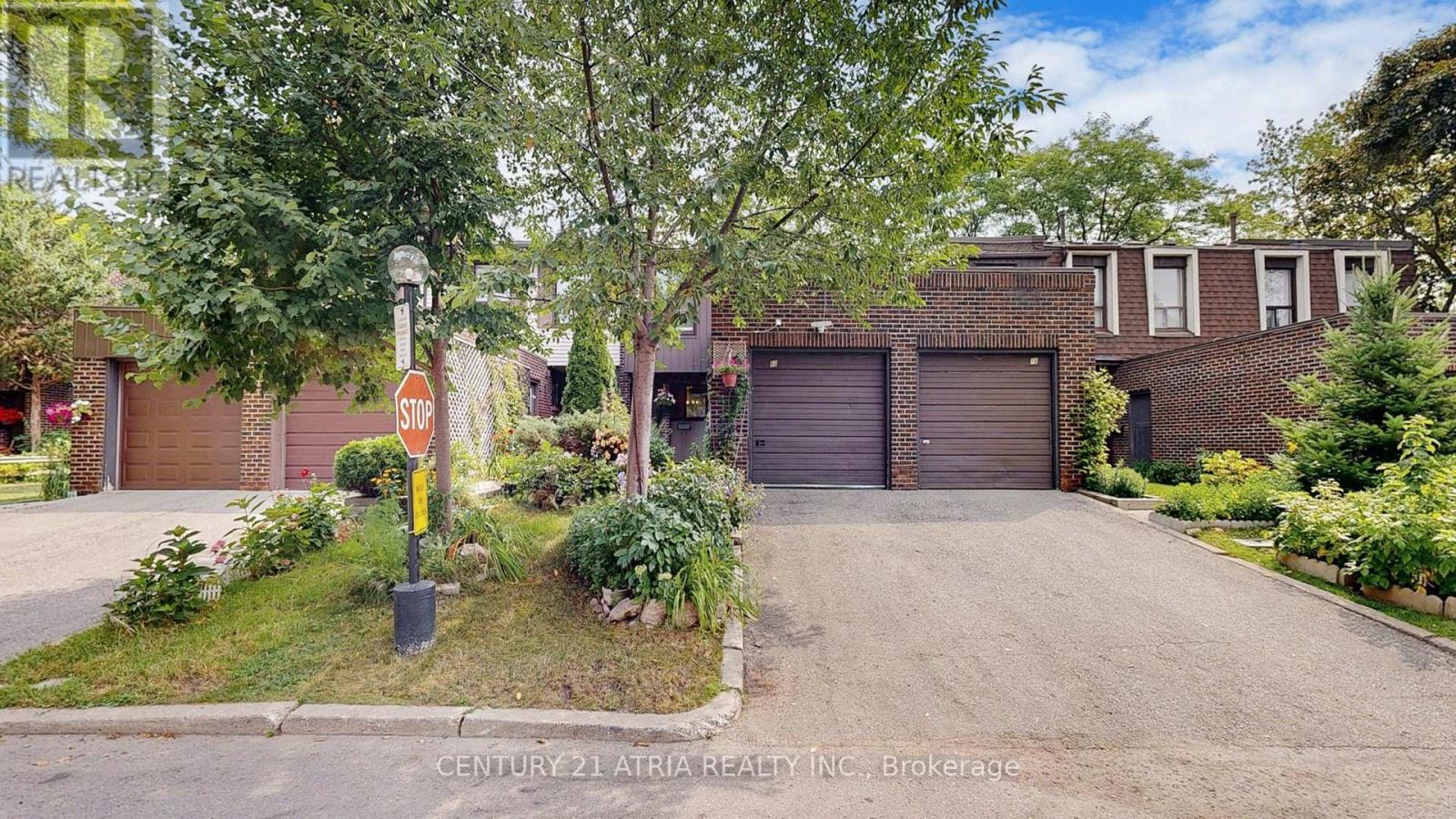80 Spire Hillway, Toronto, ON M2H 3A4