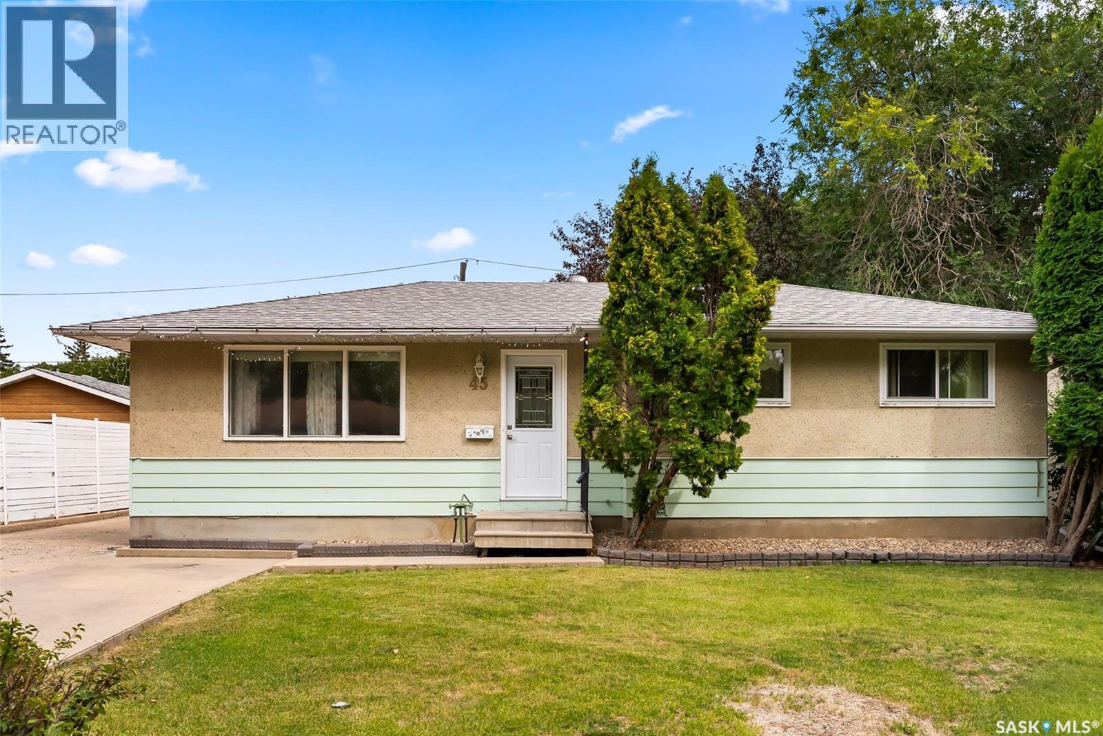45 Drope St, Regina, SK S4R 4R7