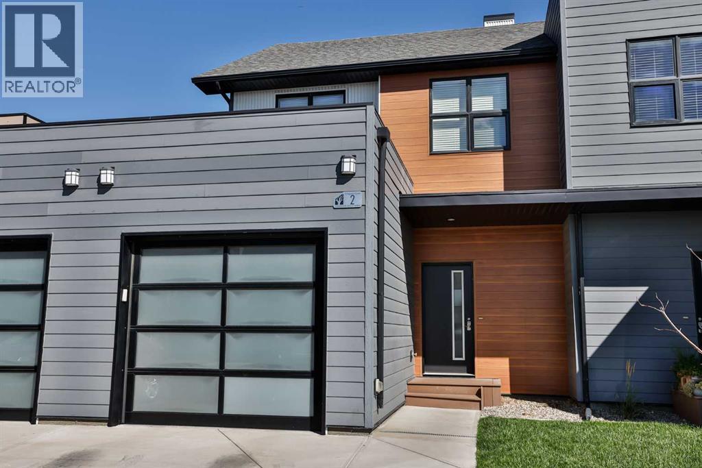77 Aquitania Circle W Unit 2, Lethbridge, AB T1J 5M5