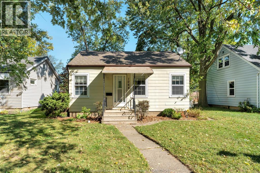 1064 Prince Rd, Windsor, ON N9C 2Z7