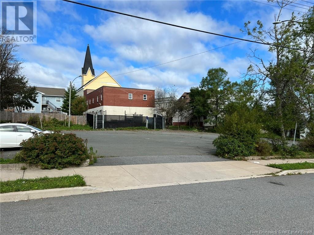 55 Exmouth St, Saint John, NB E2L 3R9