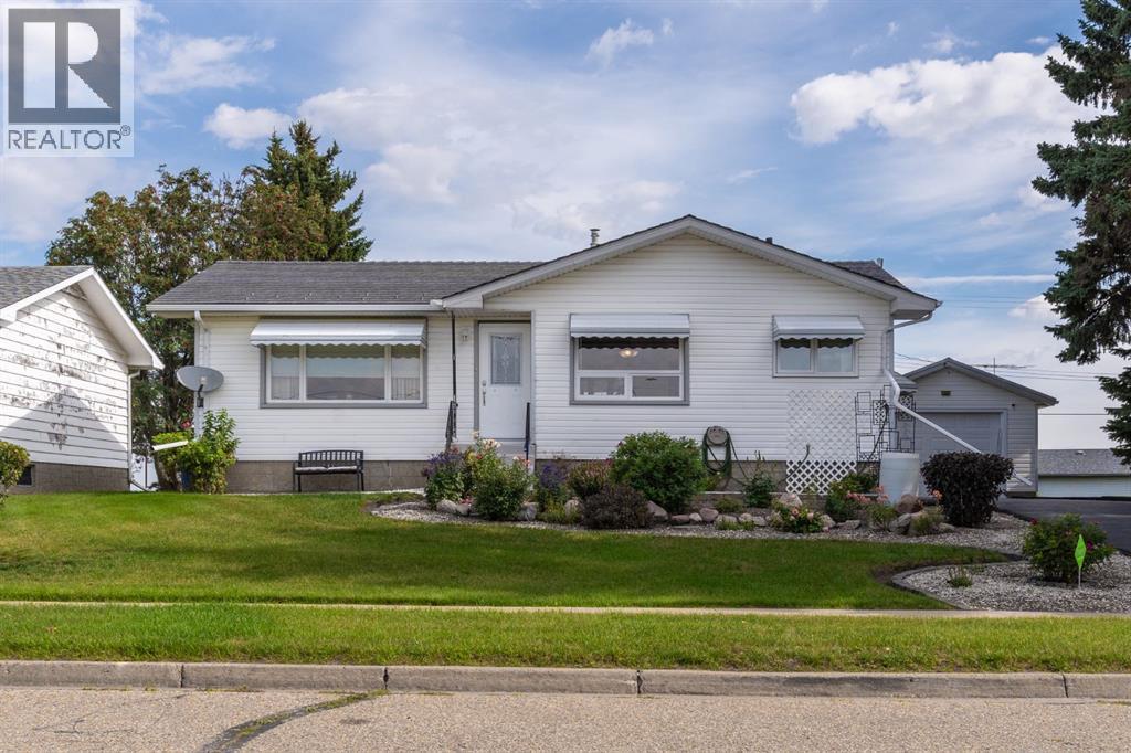 50 Avenue Unit 5232, Holden, AB T0B 2C0