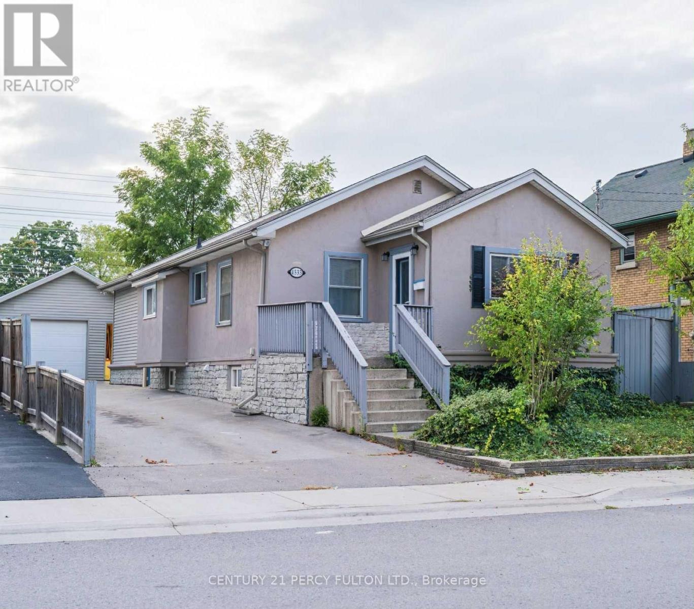 4533 Sixth Ave, Niagara Falls, ON L2E 4T2