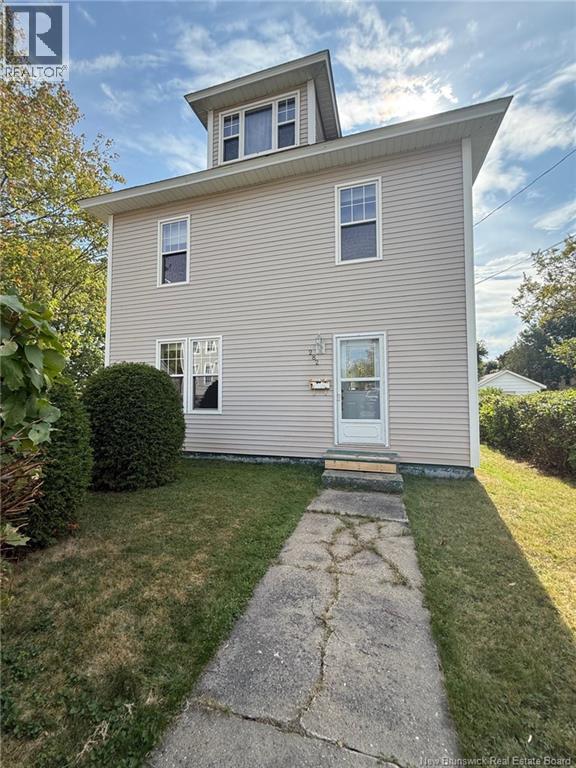 282 Campbell St, Miramichi, NB E1V 1R5