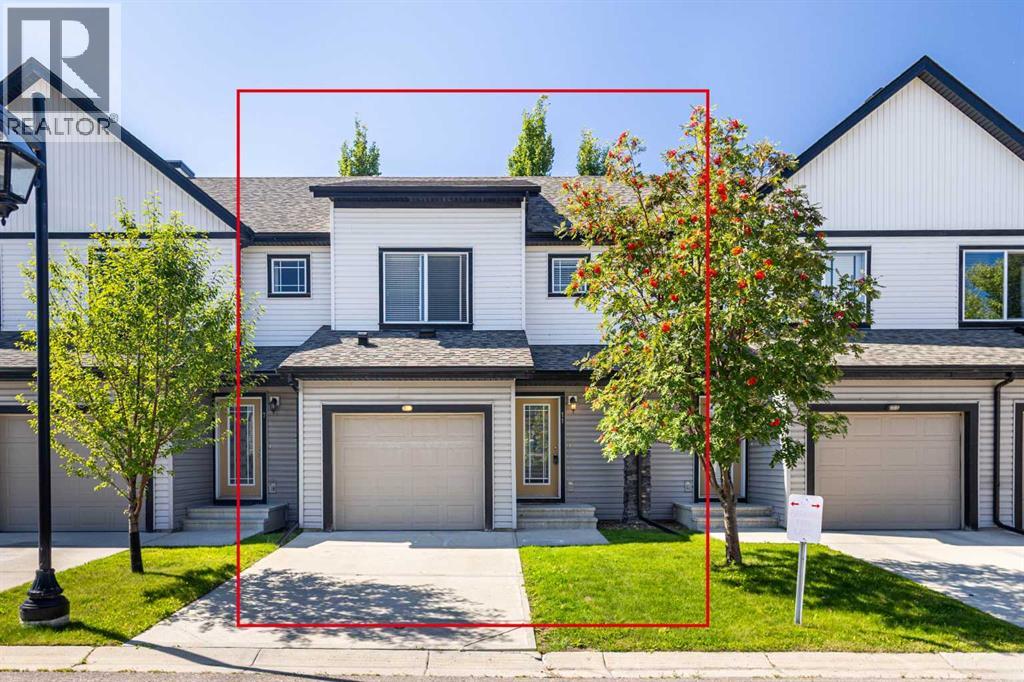 11 Copperpond Lndg SE, Calgary, AB T2Z 1G6