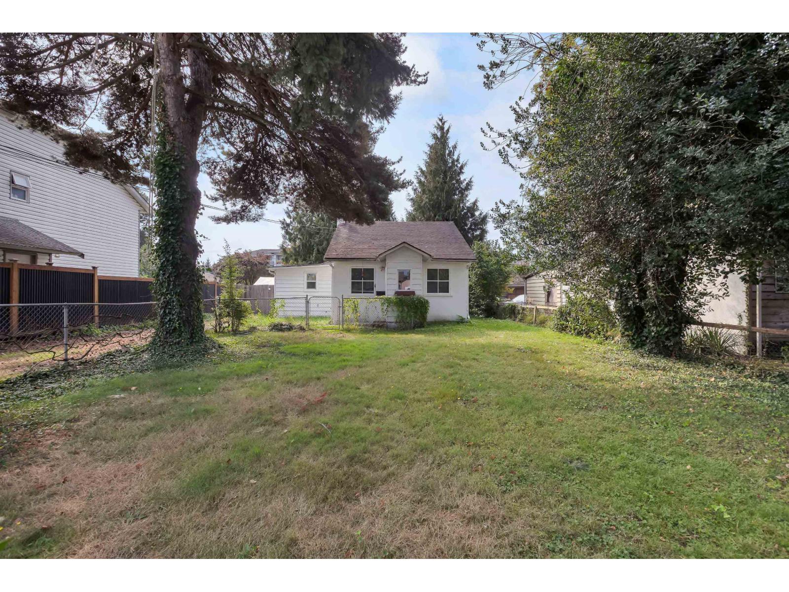 46272 Gore Avenuechilliwack Proper E, Chilliwack, BC V2P 2A1