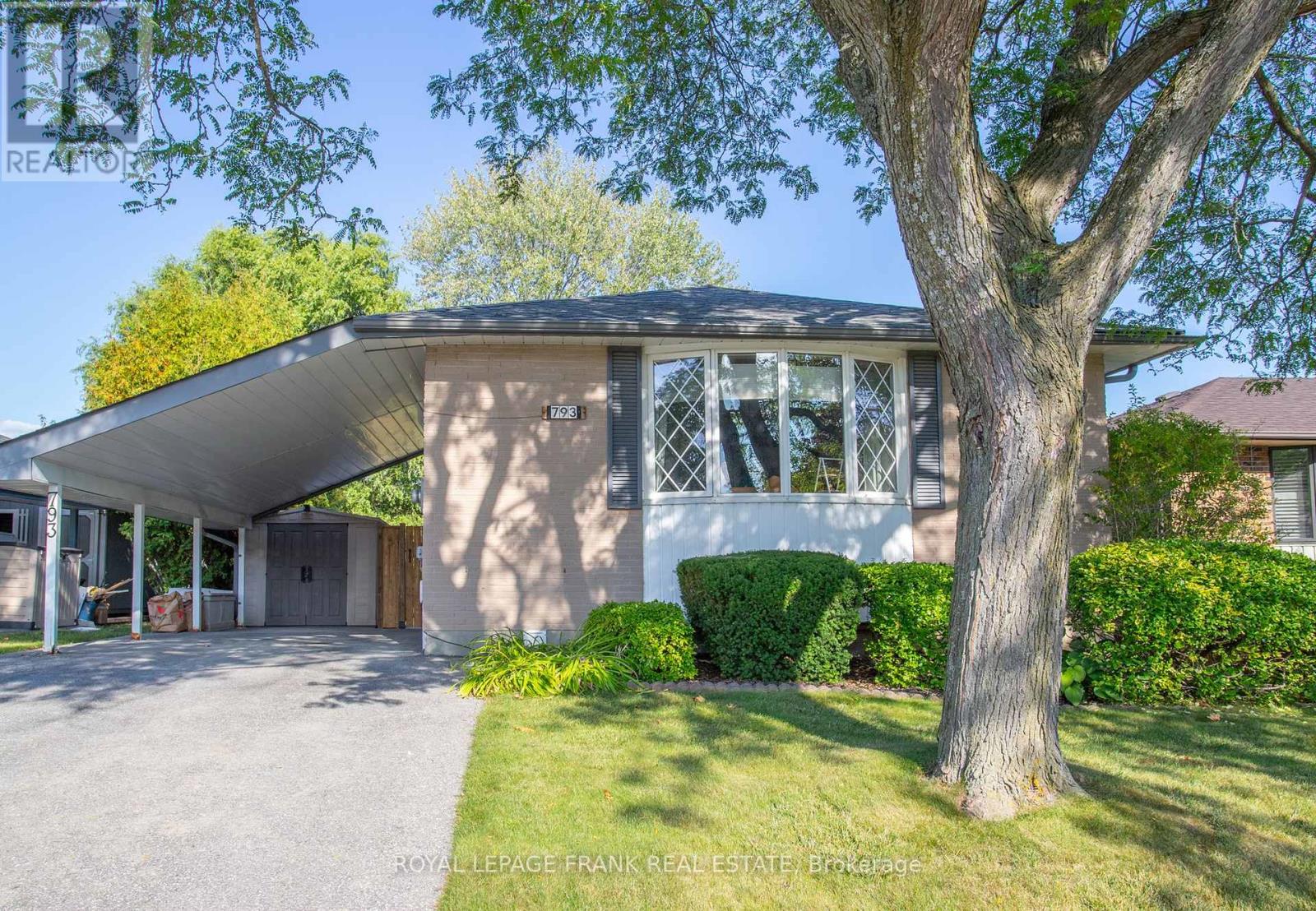 793 Central Park Blvd N, Oshawa, ON L1G 6B2