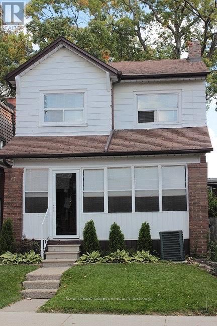 87 Runnymede Rd, Toronto, ON M6S 2Y4