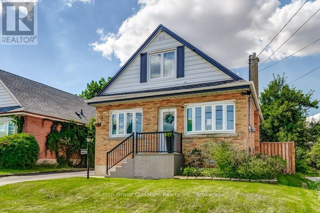 662 Upper Sherman Ave, Hamilton, ON L8V 3M5