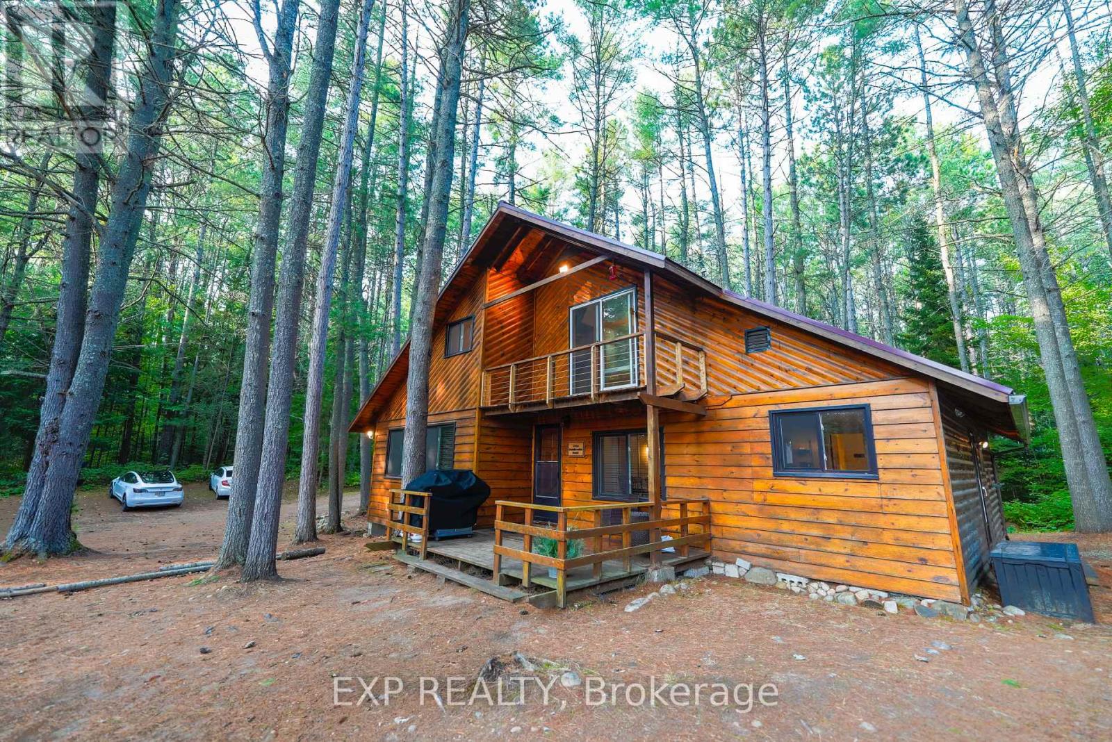 1301 Dombroskie Rd, Madawaska Valley, ON K0J 1B0