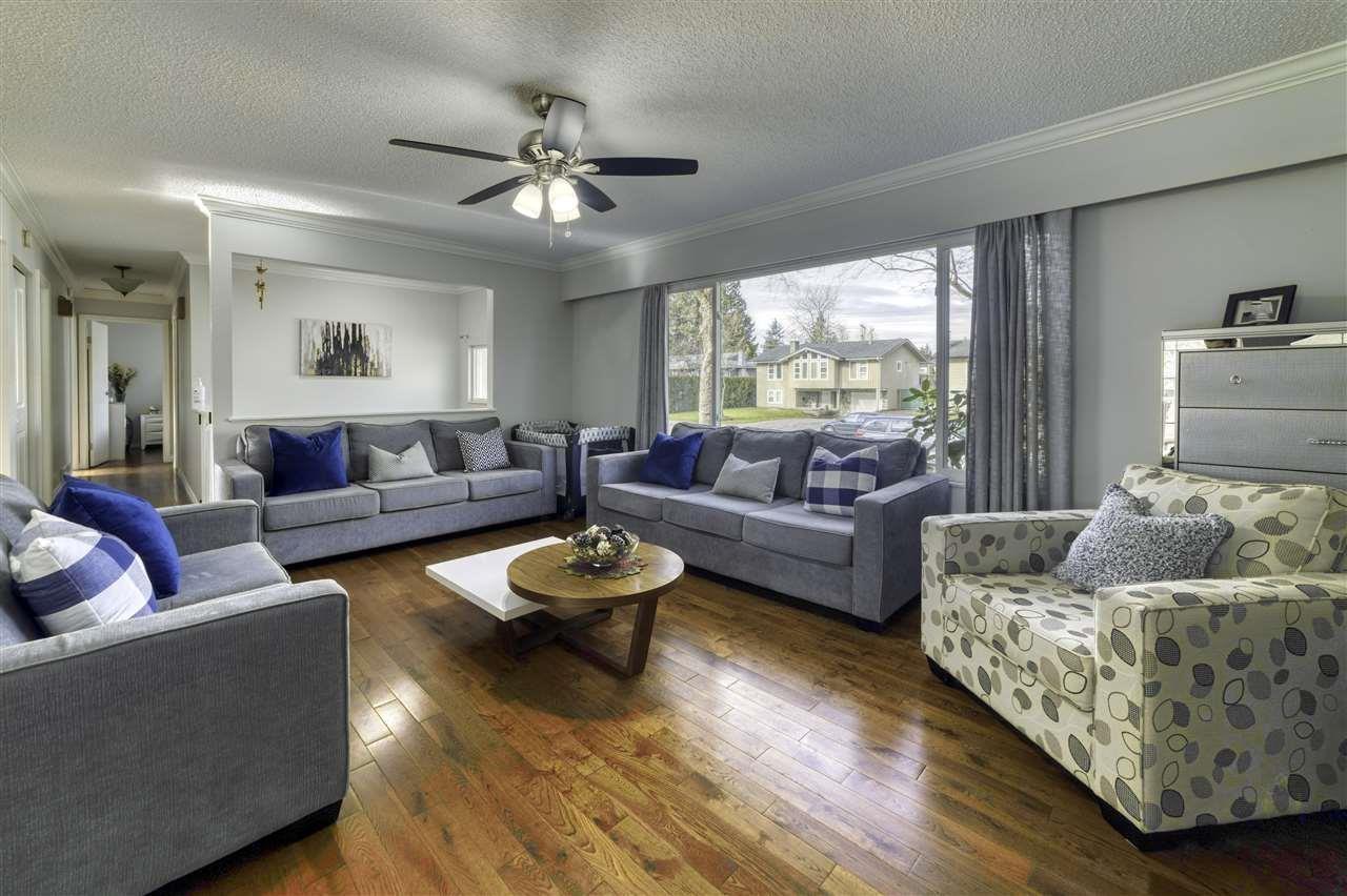 8998 Queen Mary Blvd, Surrey, BC V3V 6R1