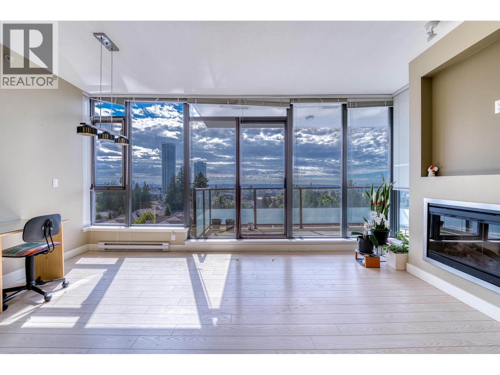 7088 18th Avenue Unit 1208, Burnaby, BC V3N 0A2