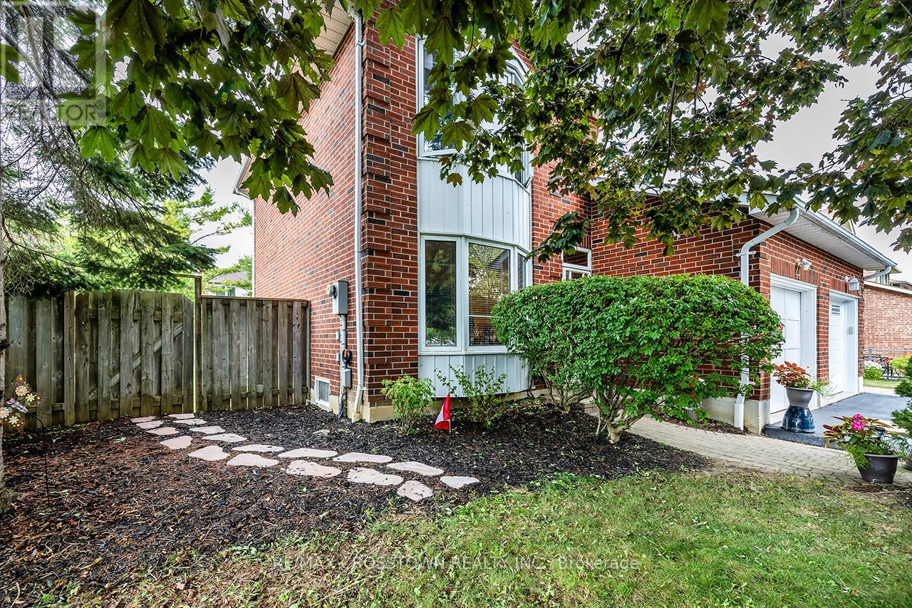 44 Hewitt Cres, Ajax, ON L1S 7A6