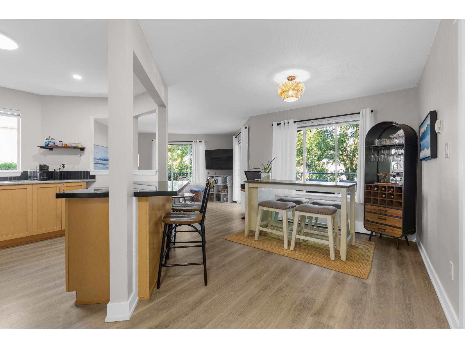 32725 George Ferguson Way Unit 105, Abbotsford, BC V2T 5M5