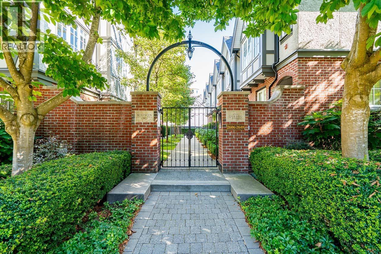 2606 Quebec St, Vancouver, BC V5T 3A5